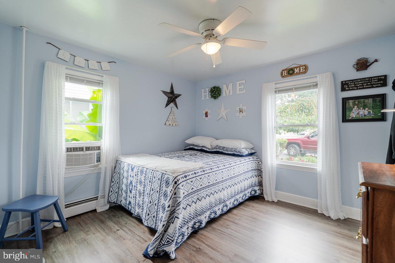 257 CENTER ST, TIMBERVILLE, Virginia 22853, 4 Bedrooms Bedrooms, ,1 BathroomBathrooms,Residential,For sale,257 CENTER ST,VARO2002524 MLS # VARO2002524