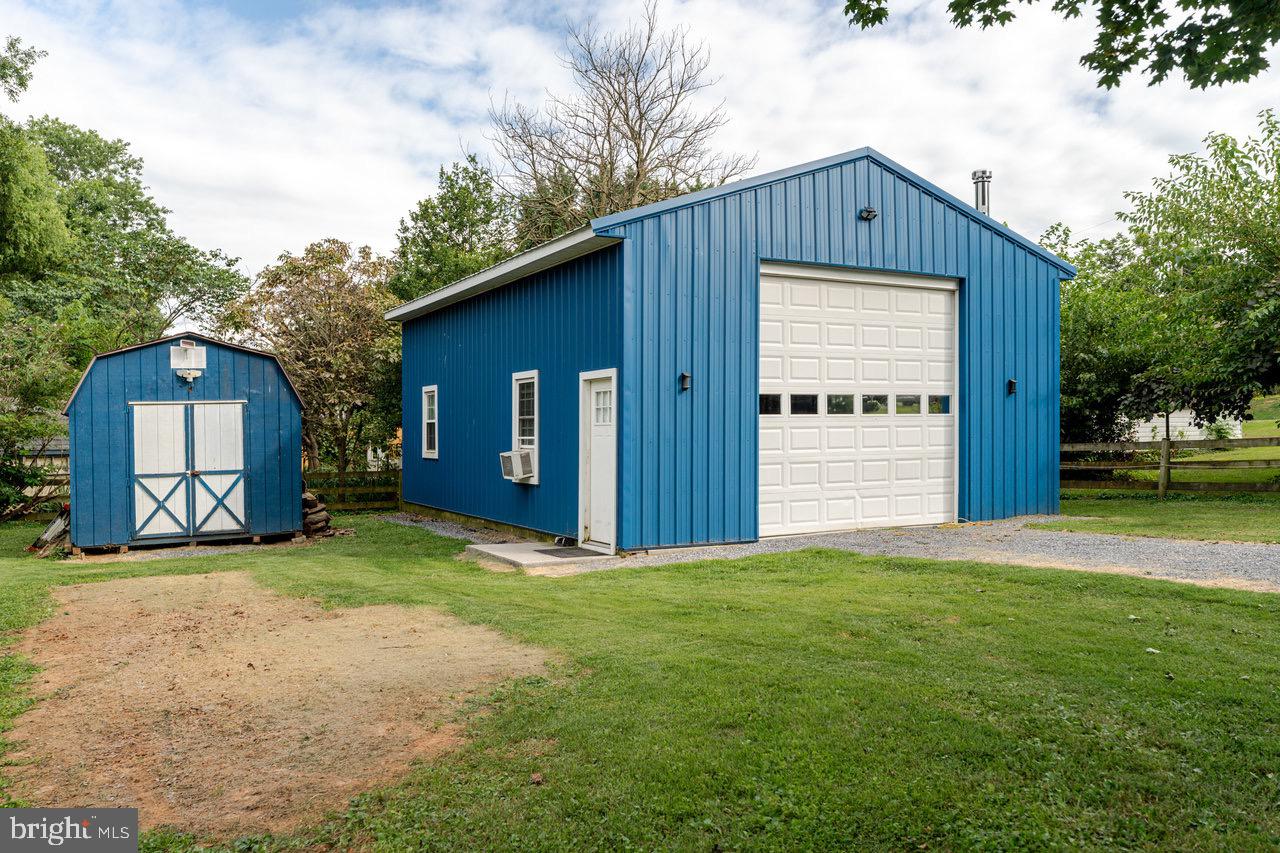 257 CENTER ST, TIMBERVILLE, Virginia 22853, 4 Bedrooms Bedrooms, ,1 BathroomBathrooms,Residential,For sale,257 CENTER ST,VARO2002524 MLS # VARO2002524