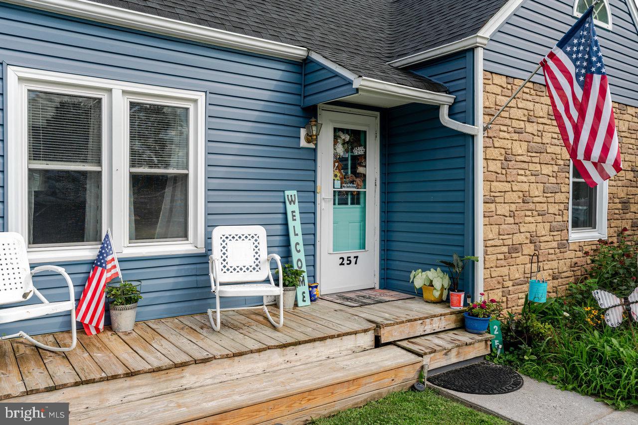 257 CENTER ST, TIMBERVILLE, Virginia 22853, 4 Bedrooms Bedrooms, ,1 BathroomBathrooms,Residential,For sale,257 CENTER ST,VARO2002524 MLS # VARO2002524