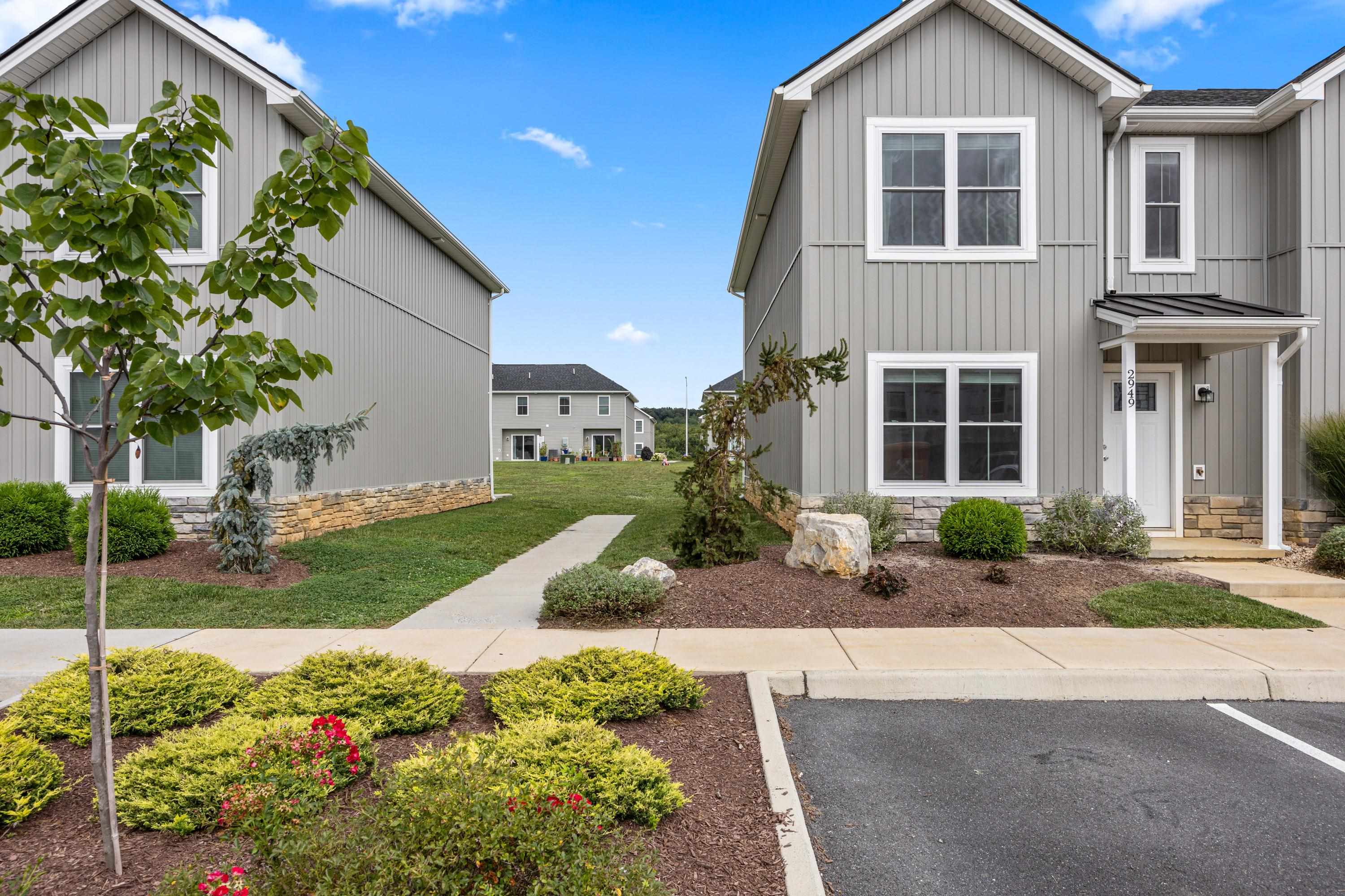 2949 LOCUST GROVE CT, ROCKINGHAM, Virginia 22801, 3 Bedrooms Bedrooms, ,2 BathroomsBathrooms,Residential,2949 LOCUST GROVE CT,668272 MLS # 668272