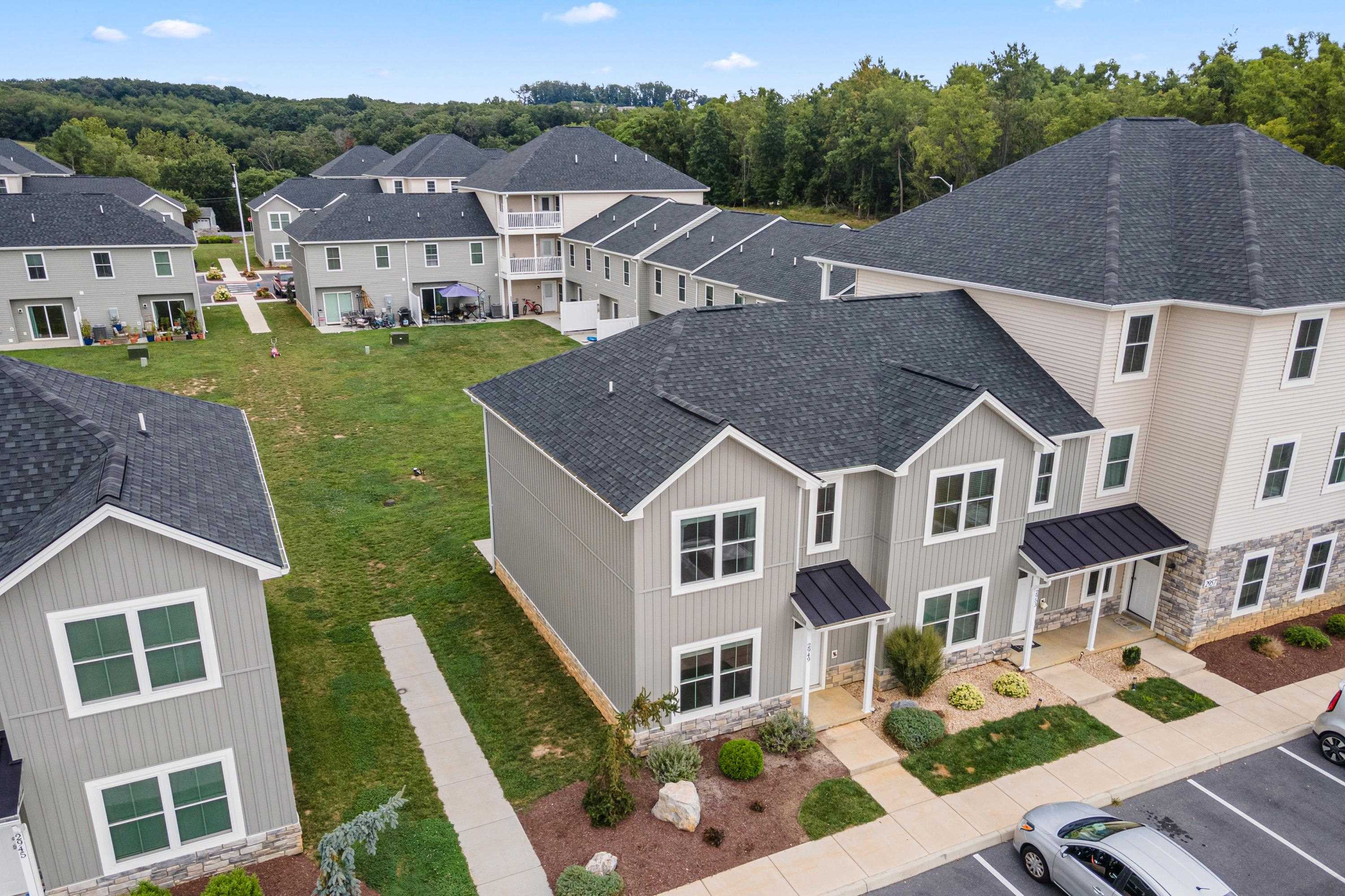 2949 LOCUST GROVE CT, ROCKINGHAM, Virginia 22801, 3 Bedrooms Bedrooms, ,2 BathroomsBathrooms,Residential,2949 LOCUST GROVE CT,668272 MLS # 668272
