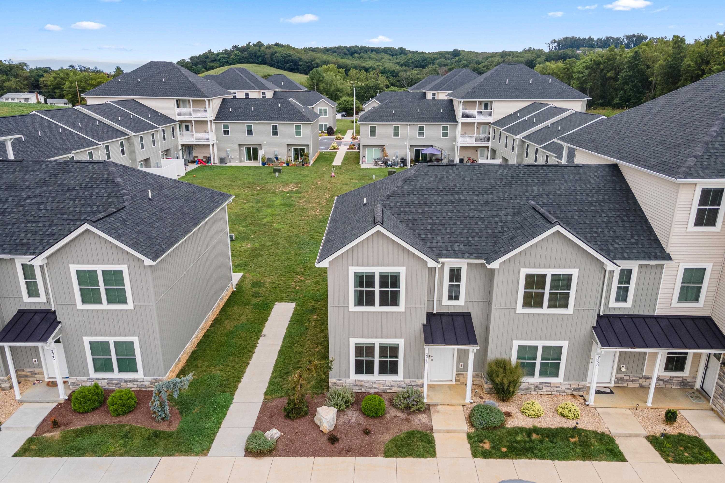 2949 LOCUST GROVE CT, ROCKINGHAM, Virginia 22801, 3 Bedrooms Bedrooms, ,2 BathroomsBathrooms,Residential,2949 LOCUST GROVE CT,668272 MLS # 668272