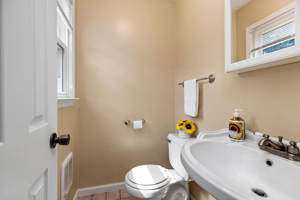 54 BEVERLEY ST, VERONA, Virginia 24482, 3 Bedrooms Bedrooms, ,1 BathroomBathrooms,Residential,54 BEVERLEY ST,668280 MLS # 668280