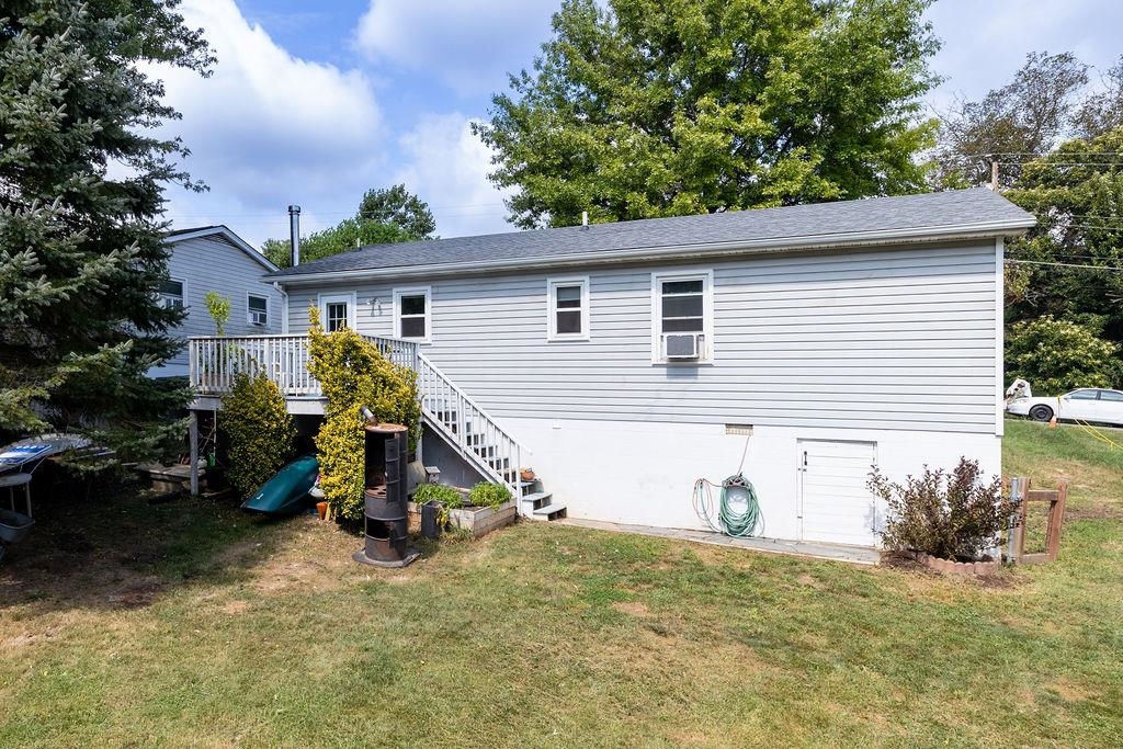 54 BEVERLEY ST, VERONA, Virginia 24482, 3 Bedrooms Bedrooms, ,1 BathroomBathrooms,Residential,54 BEVERLEY ST,668280 MLS # 668280