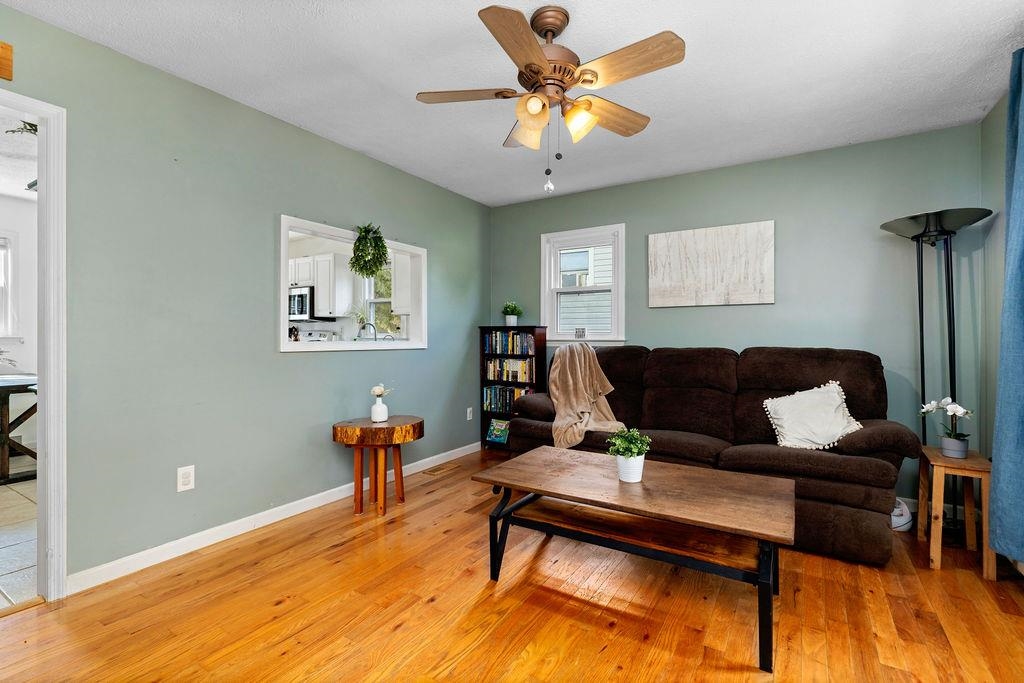 54 BEVERLEY ST, VERONA, Virginia 24482, 3 Bedrooms Bedrooms, ,1 BathroomBathrooms,Residential,54 BEVERLEY ST,668280 MLS # 668280