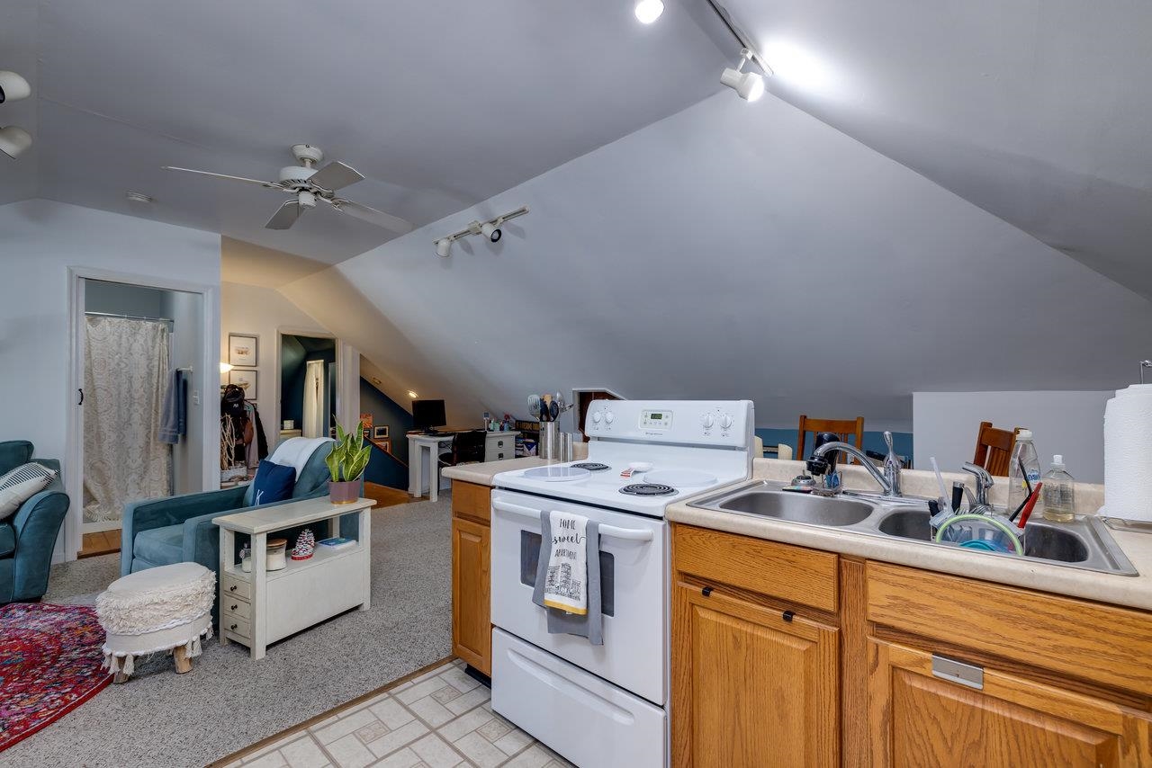 289 NEWMAN AVE, HARRISONBURG, Virginia 22801, 7 Bedrooms Bedrooms, ,5 BathroomsBathrooms,Residential,289 NEWMAN AVE,668282 MLS # 668282