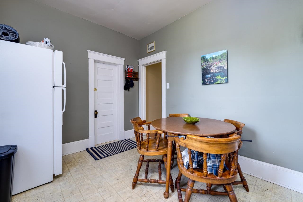 289 NEWMAN AVE, HARRISONBURG, Virginia 22801, 7 Bedrooms Bedrooms, ,5 BathroomsBathrooms,Residential,289 NEWMAN AVE,668282 MLS # 668282
