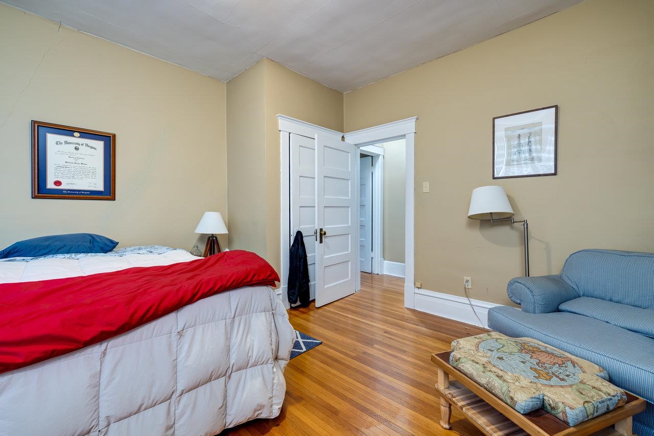 289 NEWMAN AVE, HARRISONBURG, Virginia 22801, 7 Bedrooms Bedrooms, ,5 BathroomsBathrooms,Residential,289 NEWMAN AVE,668282 MLS # 668282