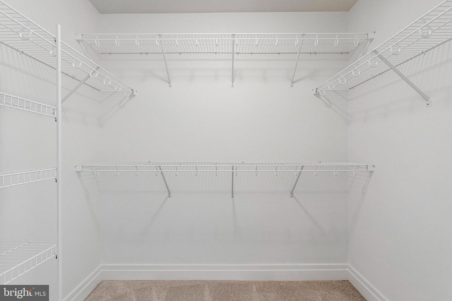 8220 CRESTWOOD HEIGHTS DR #412, MCLEAN, Virginia 22102, 2 Bedrooms Bedrooms, ,2 BathroomsBathrooms,Residential,For sale,8220 CRESTWOOD HEIGHTS DR #412,VAFX2258994 MLS # VAFX2258994