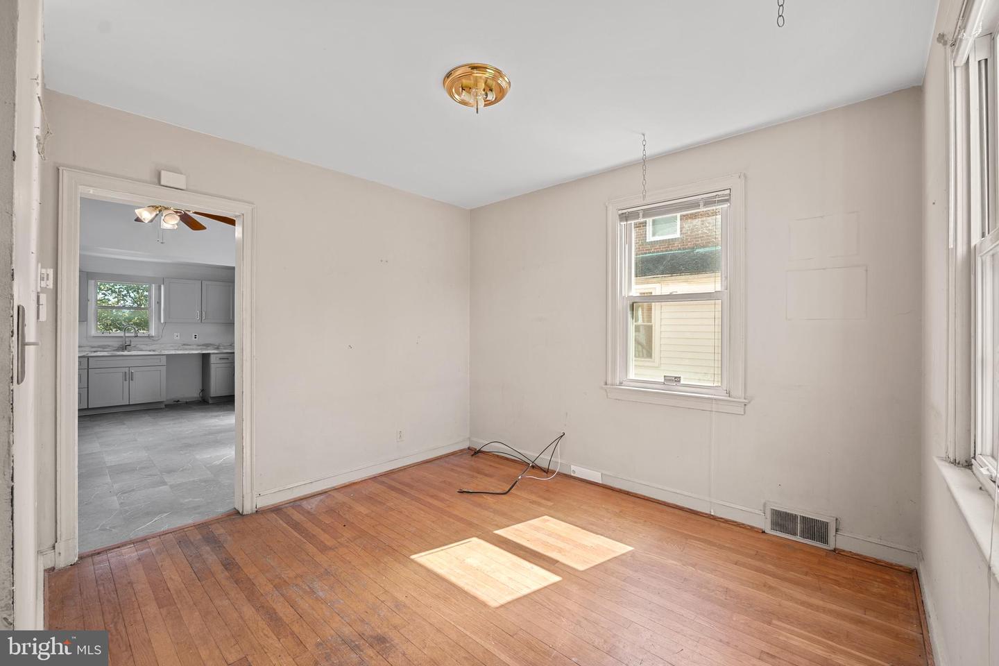 4052 MARTIN LUTHER KING JR AVE SW, WASHINGTON, District Of Columbia 20032, 3 Bedrooms Bedrooms, ,2 BathroomsBathrooms,Residential,For sale,4052 MARTIN LUTHER KING JR AVE SW,DCDC2213326 MLS # DCDC2213326