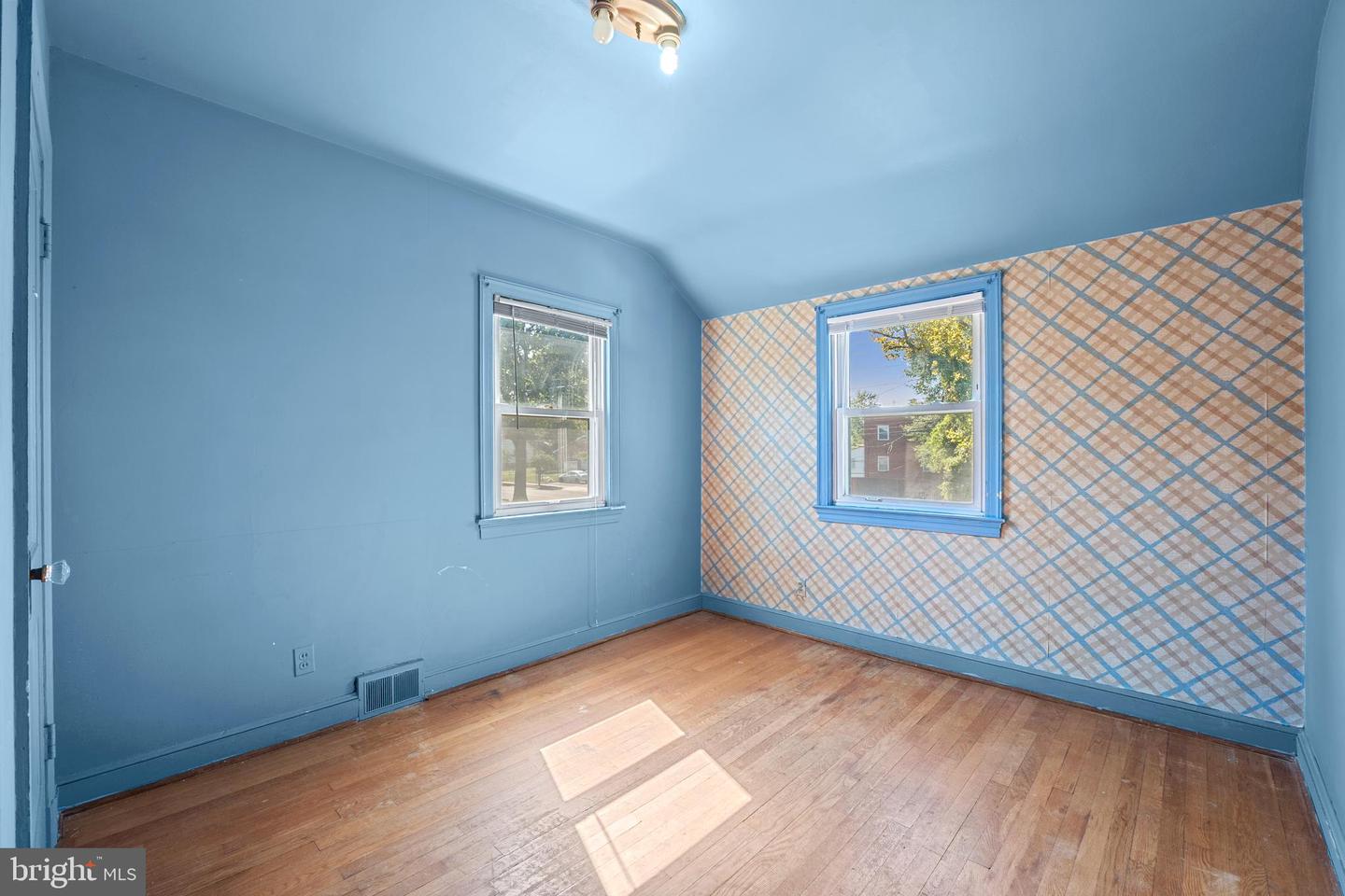 4052 MARTIN LUTHER KING JR AVE SW, WASHINGTON, District Of Columbia 20032, 3 Bedrooms Bedrooms, ,2 BathroomsBathrooms,Residential,For sale,4052 MARTIN LUTHER KING JR AVE SW,DCDC2213326 MLS # DCDC2213326