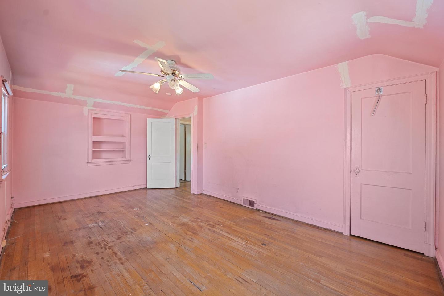 4052 MARTIN LUTHER KING JR AVE SW, WASHINGTON, District Of Columbia 20032, 3 Bedrooms Bedrooms, ,2 BathroomsBathrooms,Residential,For sale,4052 MARTIN LUTHER KING JR AVE SW,DCDC2213326 MLS # DCDC2213326