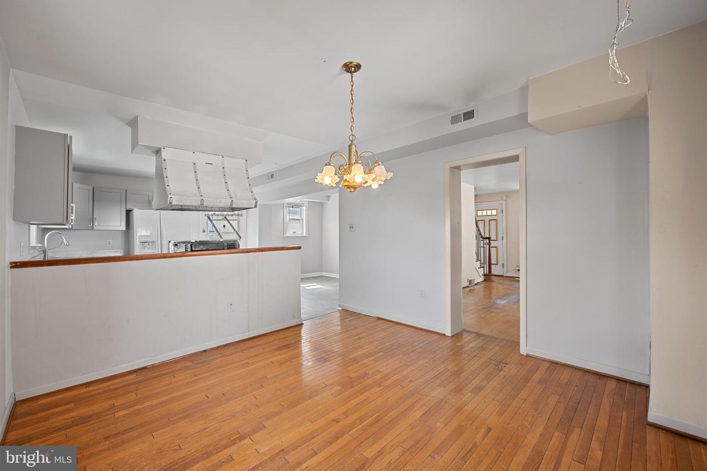 4052 MARTIN LUTHER KING JR AVE SW, WASHINGTON, District Of Columbia 20032, 3 Bedrooms Bedrooms, ,2 BathroomsBathrooms,Residential,For sale,4052 MARTIN LUTHER KING JR AVE SW,DCDC2213326 MLS # DCDC2213326