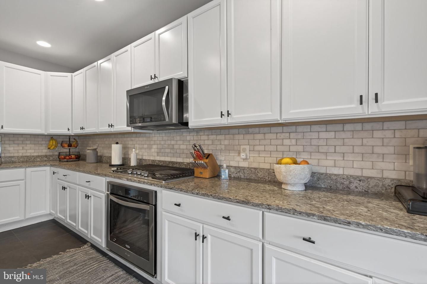 1910 POTOMAC AVE #102, ALEXANDRIA, Virginia 22301, 3 Bedrooms Bedrooms, 6 Rooms Rooms,2 BathroomsBathrooms,Residential,For sale,1910 POTOMAC AVE #102,VAAX2048314 MLS # VAAX2048314