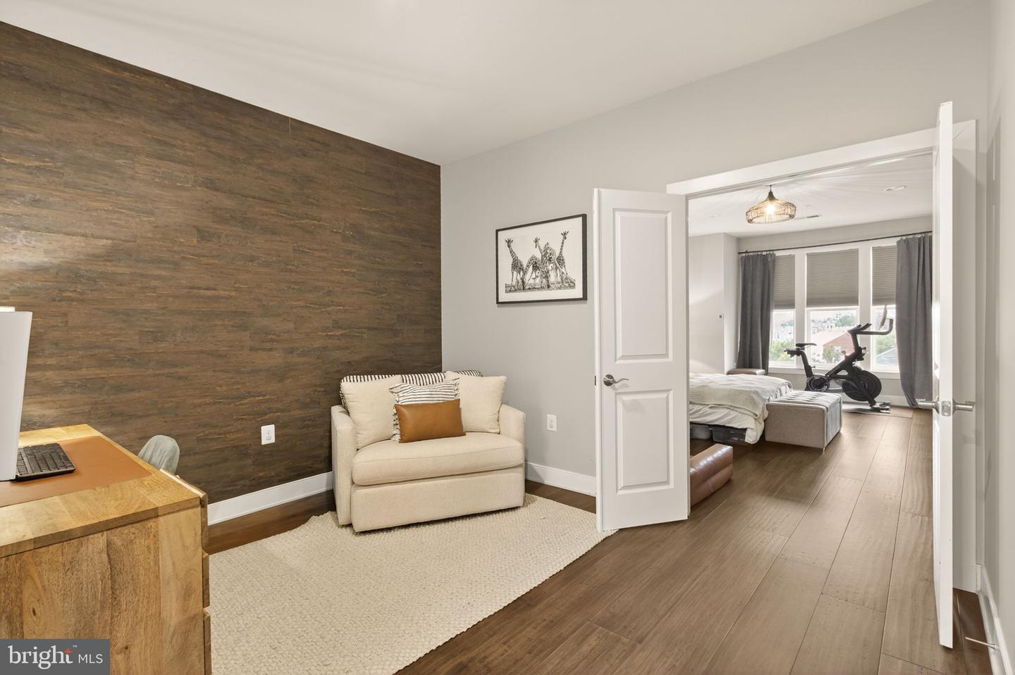 1910 POTOMAC AVE #102, ALEXANDRIA, Virginia 22301, 3 Bedrooms Bedrooms, 6 Rooms Rooms,2 BathroomsBathrooms,Residential,For sale,1910 POTOMAC AVE #102,VAAX2048314 MLS # VAAX2048314