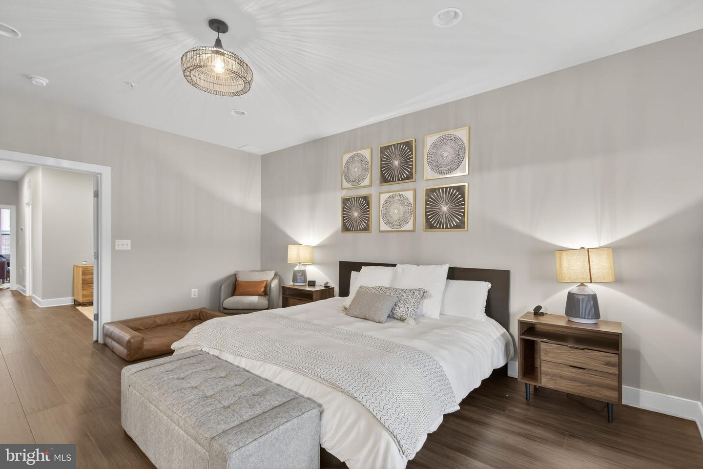 1910 POTOMAC AVE #102, ALEXANDRIA, Virginia 22301, 3 Bedrooms Bedrooms, 6 Rooms Rooms,2 BathroomsBathrooms,Residential,For sale,1910 POTOMAC AVE #102,VAAX2048314 MLS # VAAX2048314