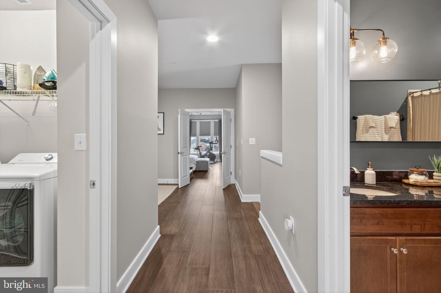 1910 POTOMAC AVE #102, ALEXANDRIA, Virginia 22301, 3 Bedrooms Bedrooms, 6 Rooms Rooms,2 BathroomsBathrooms,Residential,For sale,1910 POTOMAC AVE #102,VAAX2048314 MLS # VAAX2048314