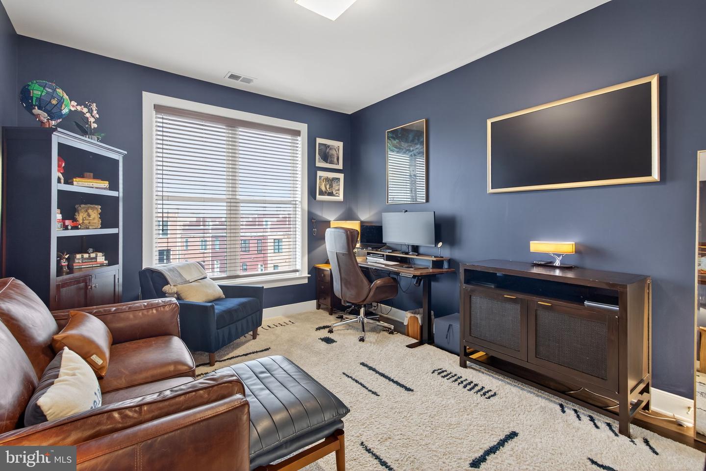1910 POTOMAC AVE #102, ALEXANDRIA, Virginia 22301, 3 Bedrooms Bedrooms, 6 Rooms Rooms,2 BathroomsBathrooms,Residential,For sale,1910 POTOMAC AVE #102,VAAX2048314 MLS # VAAX2048314