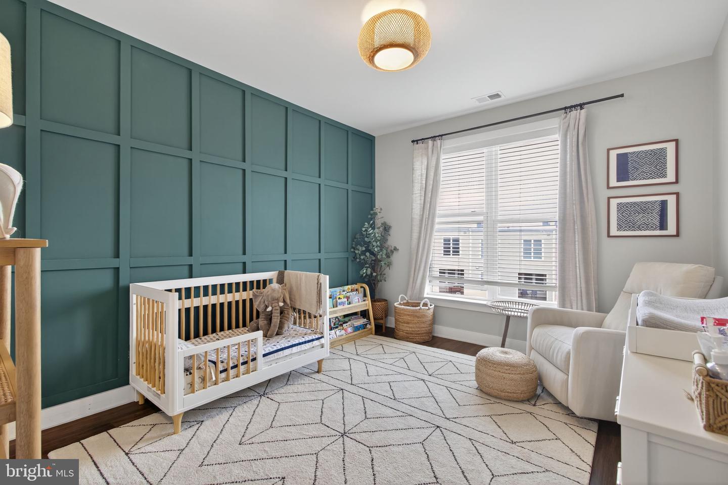 1910 POTOMAC AVE #102, ALEXANDRIA, Virginia 22301, 3 Bedrooms Bedrooms, 6 Rooms Rooms,2 BathroomsBathrooms,Residential,For sale,1910 POTOMAC AVE #102,VAAX2048314 MLS # VAAX2048314