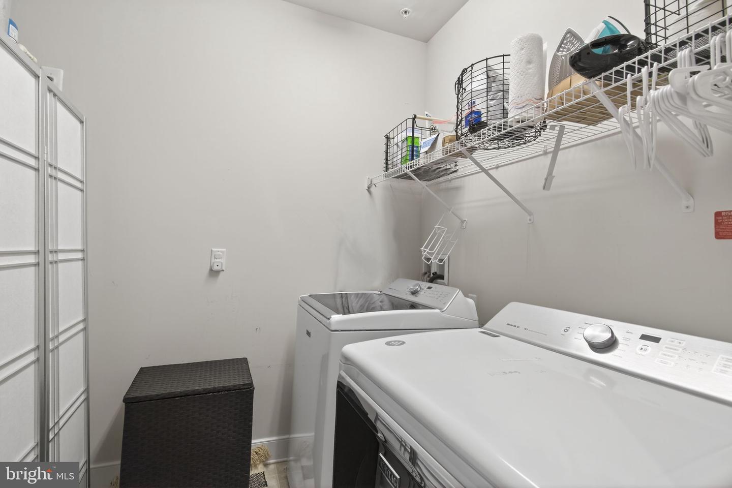 1910 POTOMAC AVE #102, ALEXANDRIA, Virginia 22301, 3 Bedrooms Bedrooms, 6 Rooms Rooms,2 BathroomsBathrooms,Residential,For sale,1910 POTOMAC AVE #102,VAAX2048314 MLS # VAAX2048314