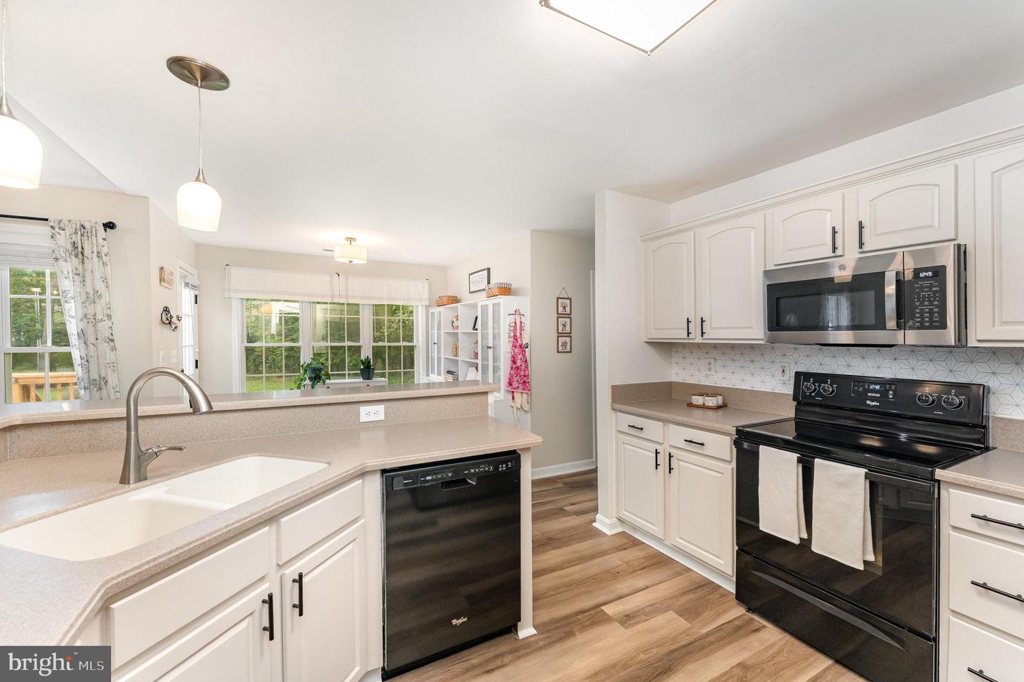 102 PARLIAMENT ST, LOCUST GROVE, Virginia 22508, 3 Bedrooms Bedrooms, ,2 BathroomsBathrooms,Residential,For sale,102 PARLIAMENT ST,VAOR2010472 MLS # VAOR2010472