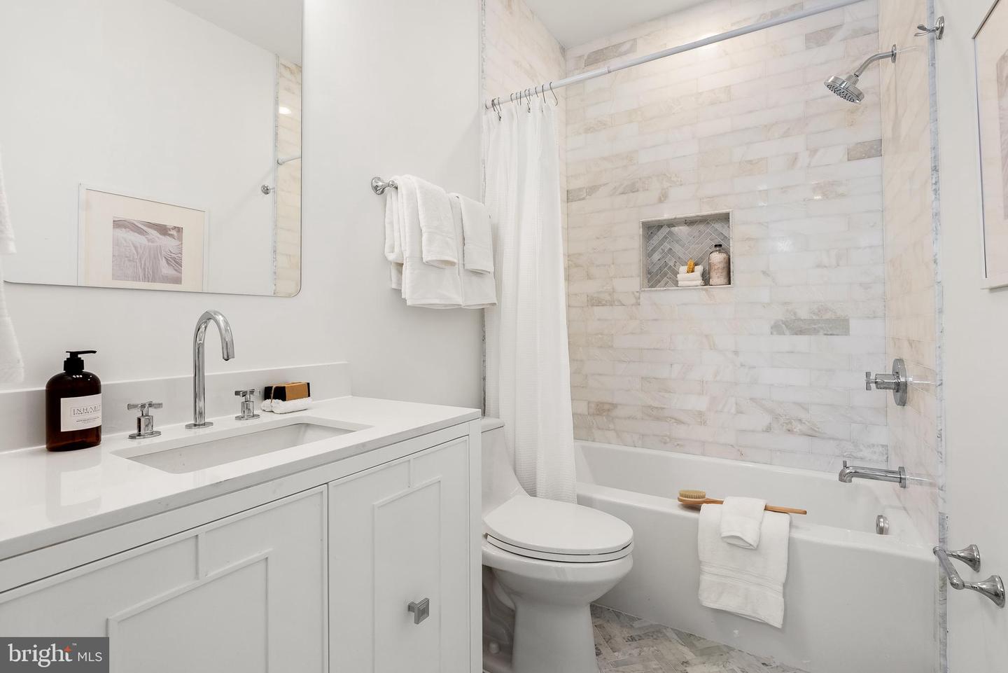1932 11TH ST NW, WASHINGTON, District Of Columbia 20001, 4 Bedrooms Bedrooms, ,3 BathroomsBathrooms,Residential,For sale,1932 11TH ST NW,DCDC2215482 MLS # DCDC2215482