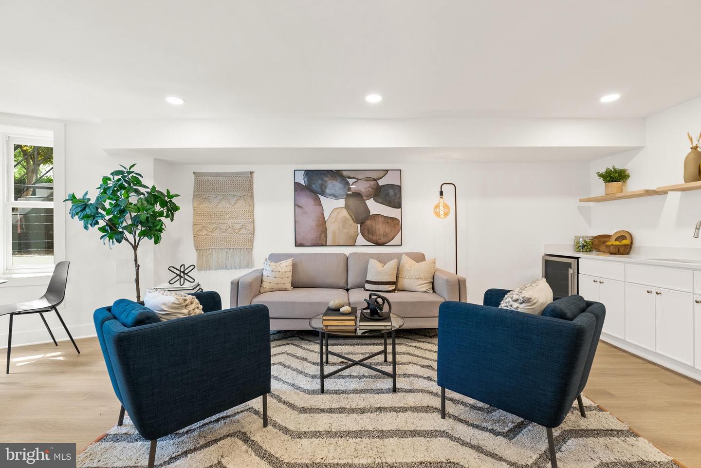 1932 11TH ST NW, WASHINGTON, District Of Columbia 20001, 4 Bedrooms Bedrooms, ,3 BathroomsBathrooms,Residential,For sale,1932 11TH ST NW,DCDC2215482 MLS # DCDC2215482