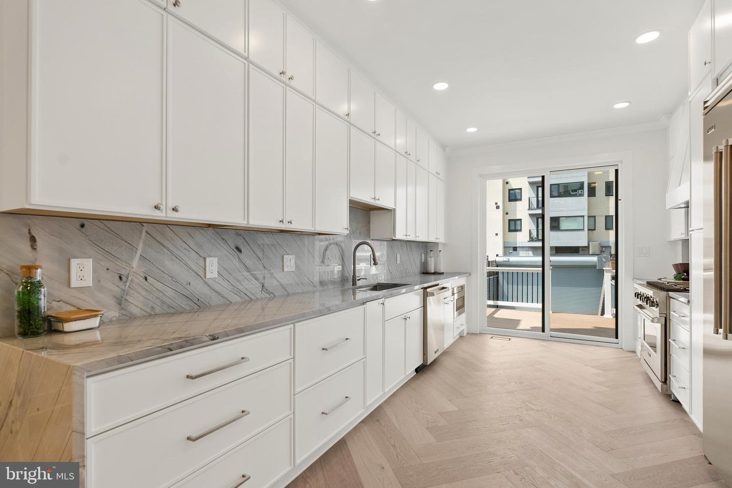1932 11TH ST NW, WASHINGTON, District Of Columbia 20001, 4 Bedrooms Bedrooms, ,3 BathroomsBathrooms,Residential,For sale,1932 11TH ST NW,DCDC2215482 MLS # DCDC2215482