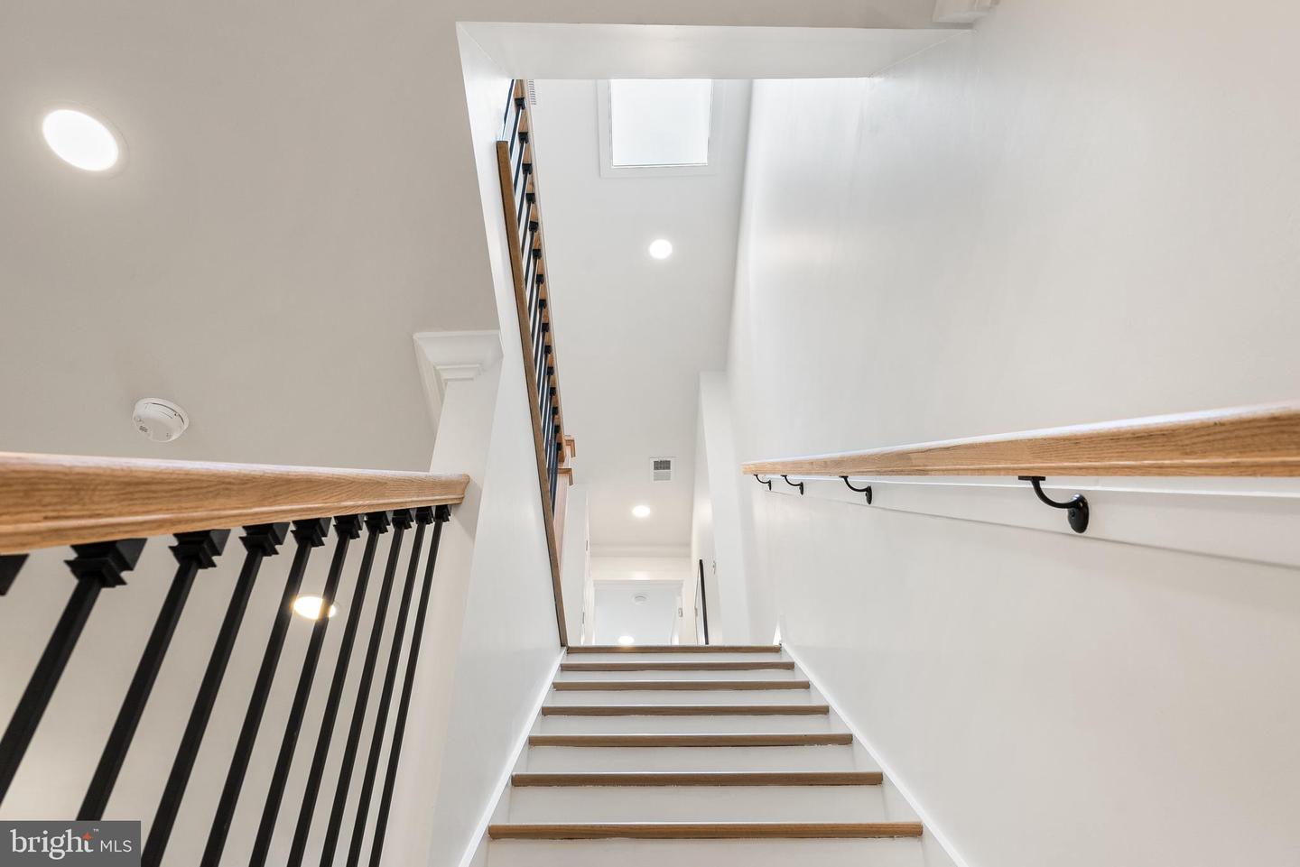 1932 11TH ST NW, WASHINGTON, District Of Columbia 20001, 4 Bedrooms Bedrooms, ,3 BathroomsBathrooms,Residential,For sale,1932 11TH ST NW,DCDC2215482 MLS # DCDC2215482