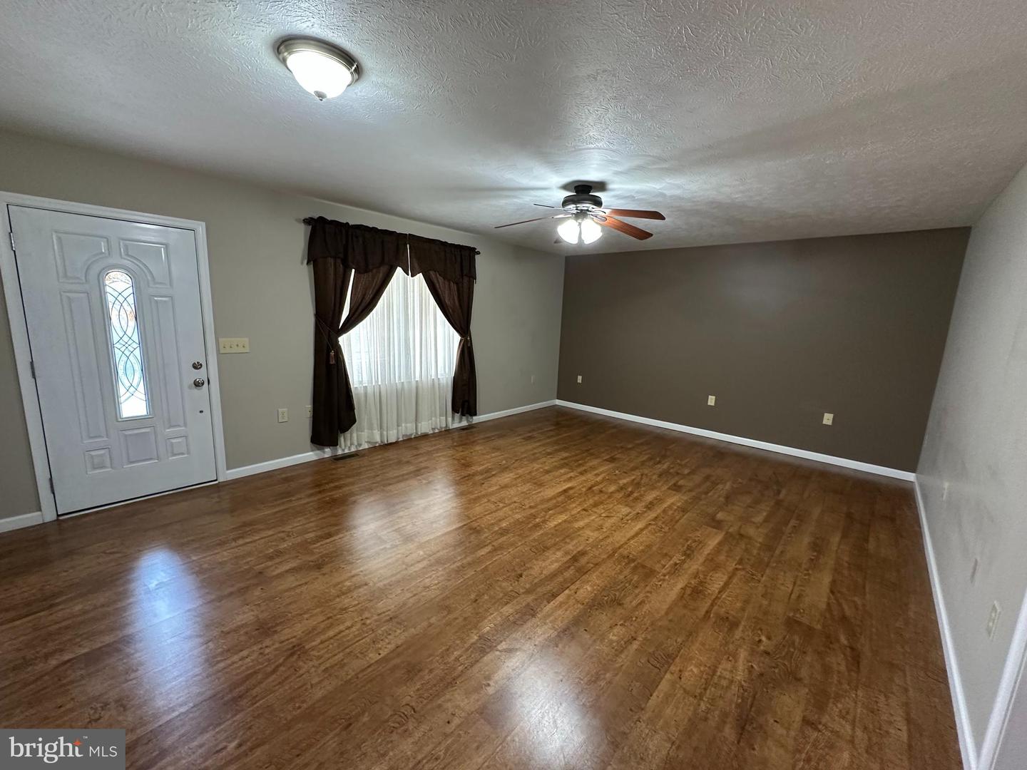 512 CREEKSIDE DR, LURAY, Virginia 22835, 3 Bedrooms Bedrooms, ,2 BathroomsBathrooms,Residential,For sale,512 CREEKSIDE DR,VAPA2005300 MLS # VAPA2005300