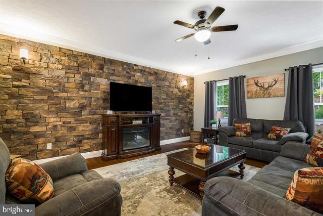 4627 PALMER RD, MCGAHEYSVILLE, Virginia 22840, 4 Bedrooms Bedrooms, ,3 BathroomsBathrooms,Residential,For sale,4627 PALMER RD,VARO2002528 MLS # VARO2002528