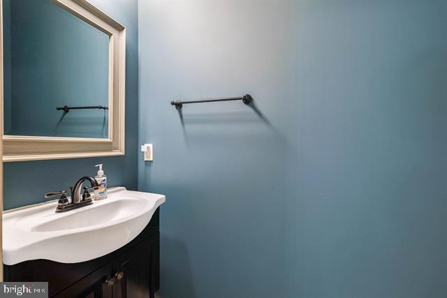 4627 PALMER RD, MCGAHEYSVILLE, Virginia 22840, 4 Bedrooms Bedrooms, ,3 BathroomsBathrooms,Residential,For sale,4627 PALMER RD,VARO2002528 MLS # VARO2002528