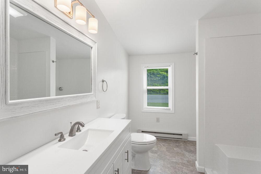 821 N BAYARD AVE, WAYNESBORO, Virginia 22980, 2 Bedrooms Bedrooms, ,1 BathroomBathrooms,Residential,For sale,821 N BAYARD AVE,VAWB2000188 MLS # VAWB2000188