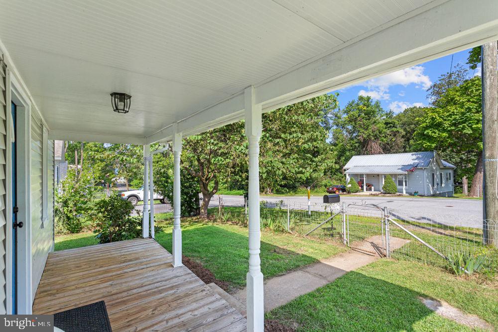 821 N BAYARD AVE, WAYNESBORO, Virginia 22980, 2 Bedrooms Bedrooms, ,1 BathroomBathrooms,Residential,For sale,821 N BAYARD AVE,VAWB2000188 MLS # VAWB2000188