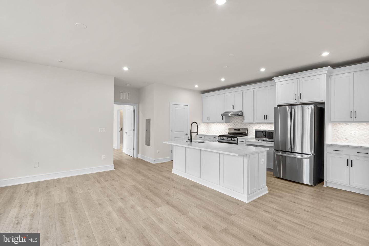 23640 BOLTON CRESCENT TER #13-204, ASHBURN, Virginia 20148, 2 Bedrooms Bedrooms, ,2 BathroomsBathrooms,Residential,For sale,23640 BOLTON CRESCENT TER #13-204,VALO2105454 MLS # VALO2105454