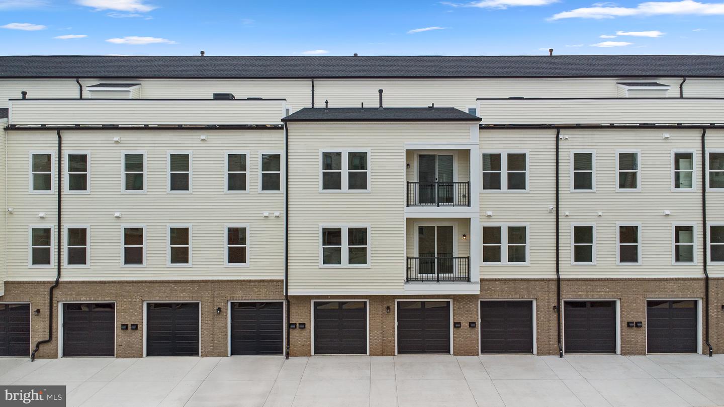 23640 BOLTON CRESCENT TER #13-204, ASHBURN, Virginia 20148, 2 Bedrooms Bedrooms, ,2 BathroomsBathrooms,Residential,For sale,23640 BOLTON CRESCENT TER #13-204,VALO2105454 MLS # VALO2105454
