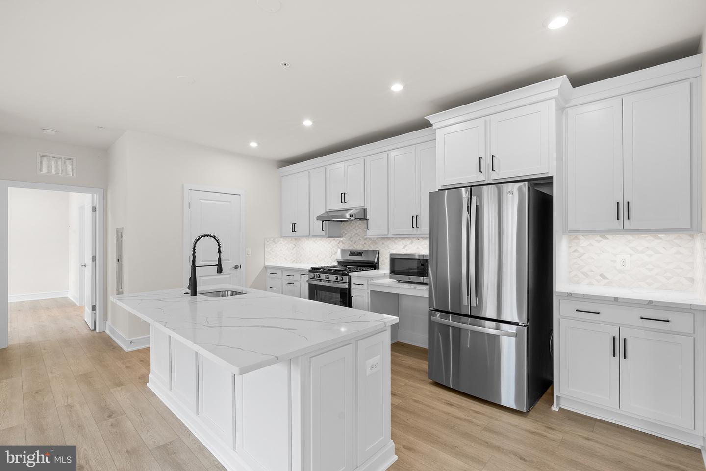 23640 BOLTON CRESCENT TER #13-204, ASHBURN, Virginia 20148, 2 Bedrooms Bedrooms, ,2 BathroomsBathrooms,Residential,For sale,23640 BOLTON CRESCENT TER #13-204,VALO2105454 MLS # VALO2105454