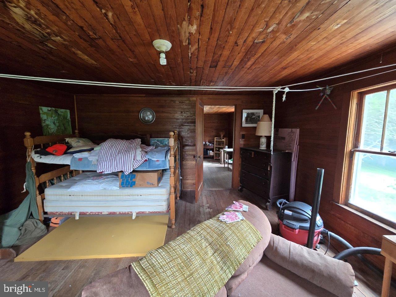 8947 SUGAR RUN RD, COPPER HILL, Virginia 24079, 1 Bedroom Bedrooms, ,1 BathroomBathrooms,Residential,For sale,8947 SUGAR RUN RD,VAFD2000012 MLS # VAFD2000012 8947 SUGAR RUN RD, COPPER HILL, Virginia 24079, 1 Bedroom Bedrooms, ,1 BathroomBathrooms,Residential,For sale,8947 SUGAR RUN RD,VAFD2000012 MLS # VAFD2000012