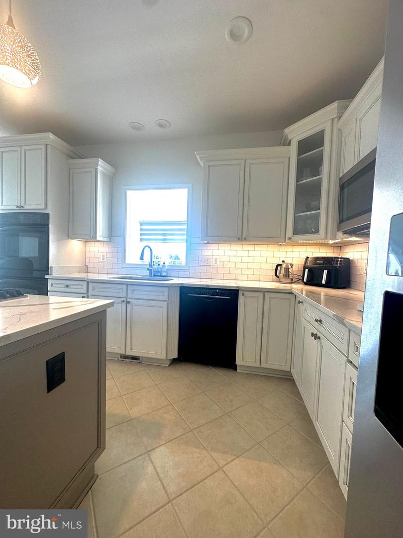 11922 BIG BEN BLVD, FREDERICKSBURG, Virginia 22407, 4 Bedrooms Bedrooms, ,4 BathroomsBathrooms,Residential,For sale,11922 BIG BEN BLVD,VASP2035820 MLS # VASP2035820
