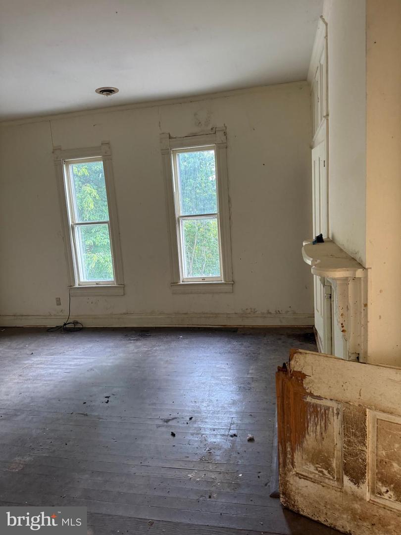 2374 MAPLE AVE, BUENA VISTA, Virginia 24416, 6 Bedrooms Bedrooms, ,3 BathroomsBathrooms,Residential,For sale,2374 MAPLE AVE,VARB2000134 MLS # VARB2000134 2374 MAPLE AVE, BUENA VISTA, Virginia 24416, 6 Bedrooms Bedrooms, ,3 BathroomsBathrooms,Residential,For sale,2374 MAPLE AVE,VARB2000134 MLS # VARB2000134