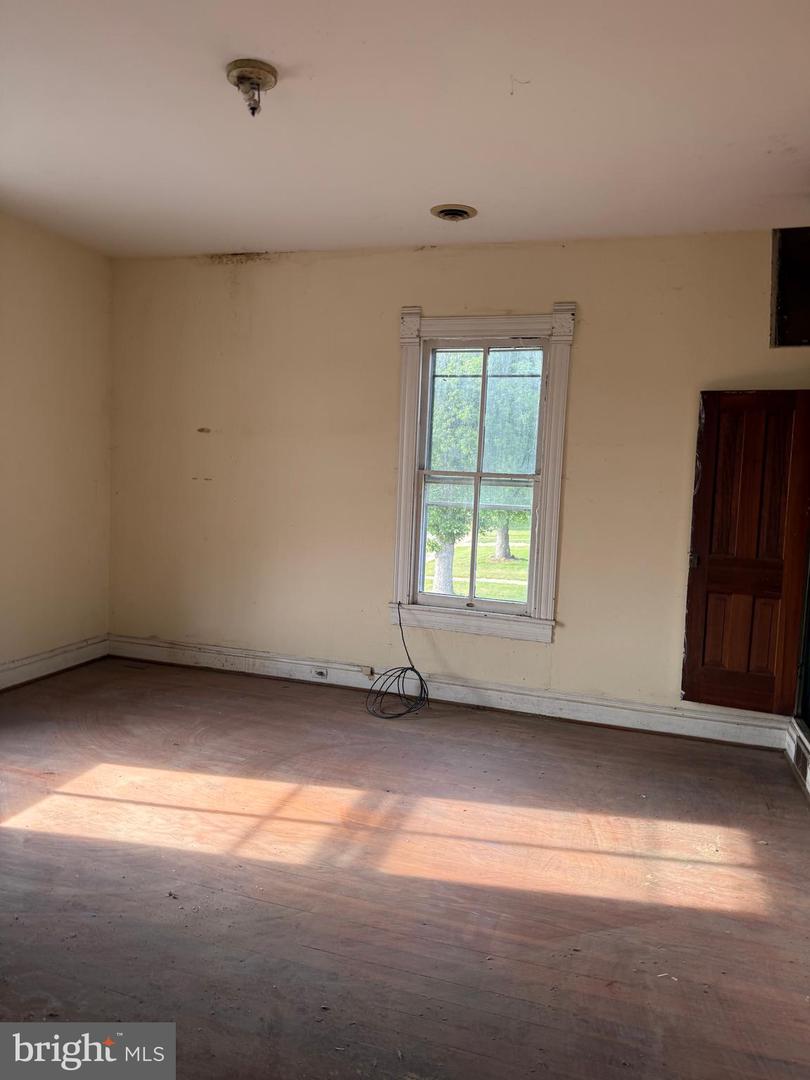2374 MAPLE AVE, BUENA VISTA, Virginia 24416, 6 Bedrooms Bedrooms, ,3 BathroomsBathrooms,Residential,For sale,2374 MAPLE AVE,VARB2000134 MLS # VARB2000134 2374 MAPLE AVE, BUENA VISTA, Virginia 24416, 6 Bedrooms Bedrooms, ,3 BathroomsBathrooms,Residential,For sale,2374 MAPLE AVE,VARB2000134 MLS # VARB2000134