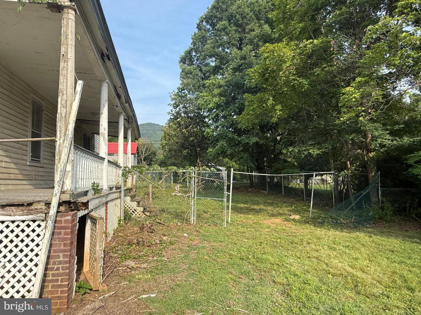 2374 MAPLE AVE, BUENA VISTA, Virginia 24416, 6 Bedrooms Bedrooms, ,3 BathroomsBathrooms,Residential,For sale,2374 MAPLE AVE,VARB2000134 MLS # VARB2000134 2374 MAPLE AVE, BUENA VISTA, Virginia 24416, 6 Bedrooms Bedrooms, ,3 BathroomsBathrooms,Residential,For sale,2374 MAPLE AVE,VARB2000134 MLS # VARB2000134