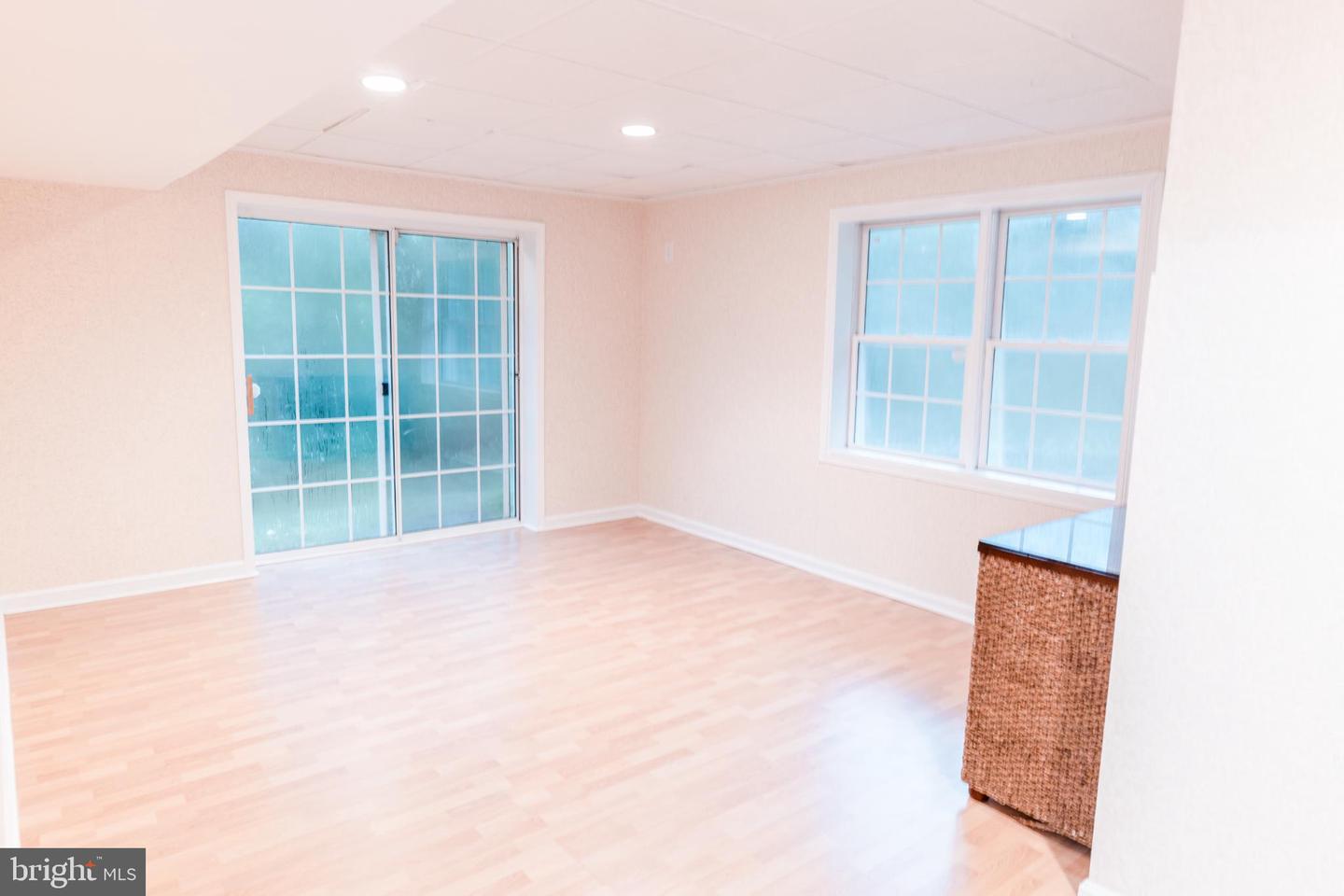 73 VILLAGE GROVE RD, FREDERICKSBURG, Virginia 22406, 6 Bedrooms Bedrooms, ,3 BathroomsBathrooms,Residential,For sale,73 VILLAGE GROVE RD,VAST2040270 MLS # VAST2040270