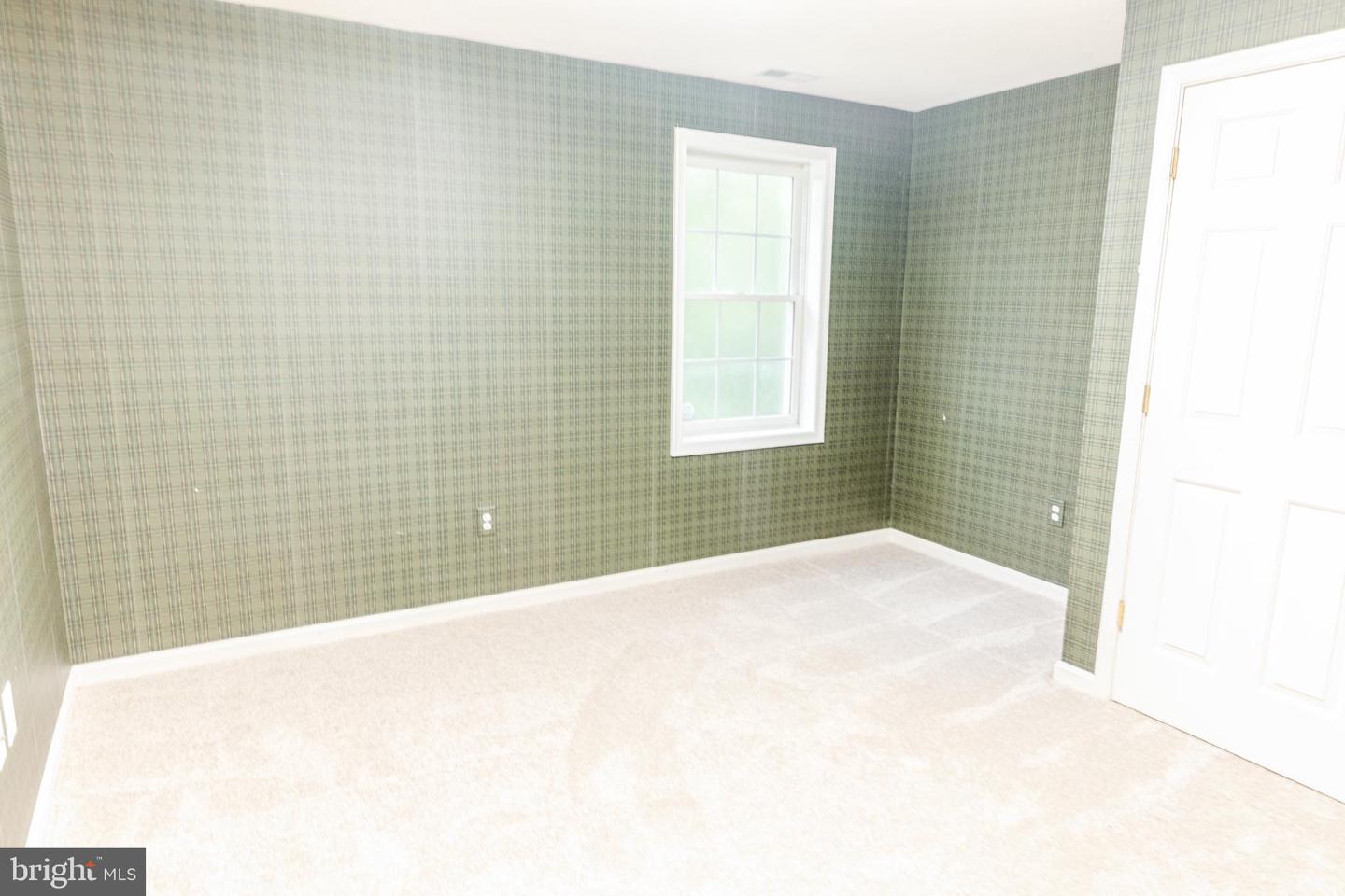 73 VILLAGE GROVE RD, FREDERICKSBURG, Virginia 22406, 6 Bedrooms Bedrooms, ,3 BathroomsBathrooms,Residential,For sale,73 VILLAGE GROVE RD,VAST2040270 MLS # VAST2040270