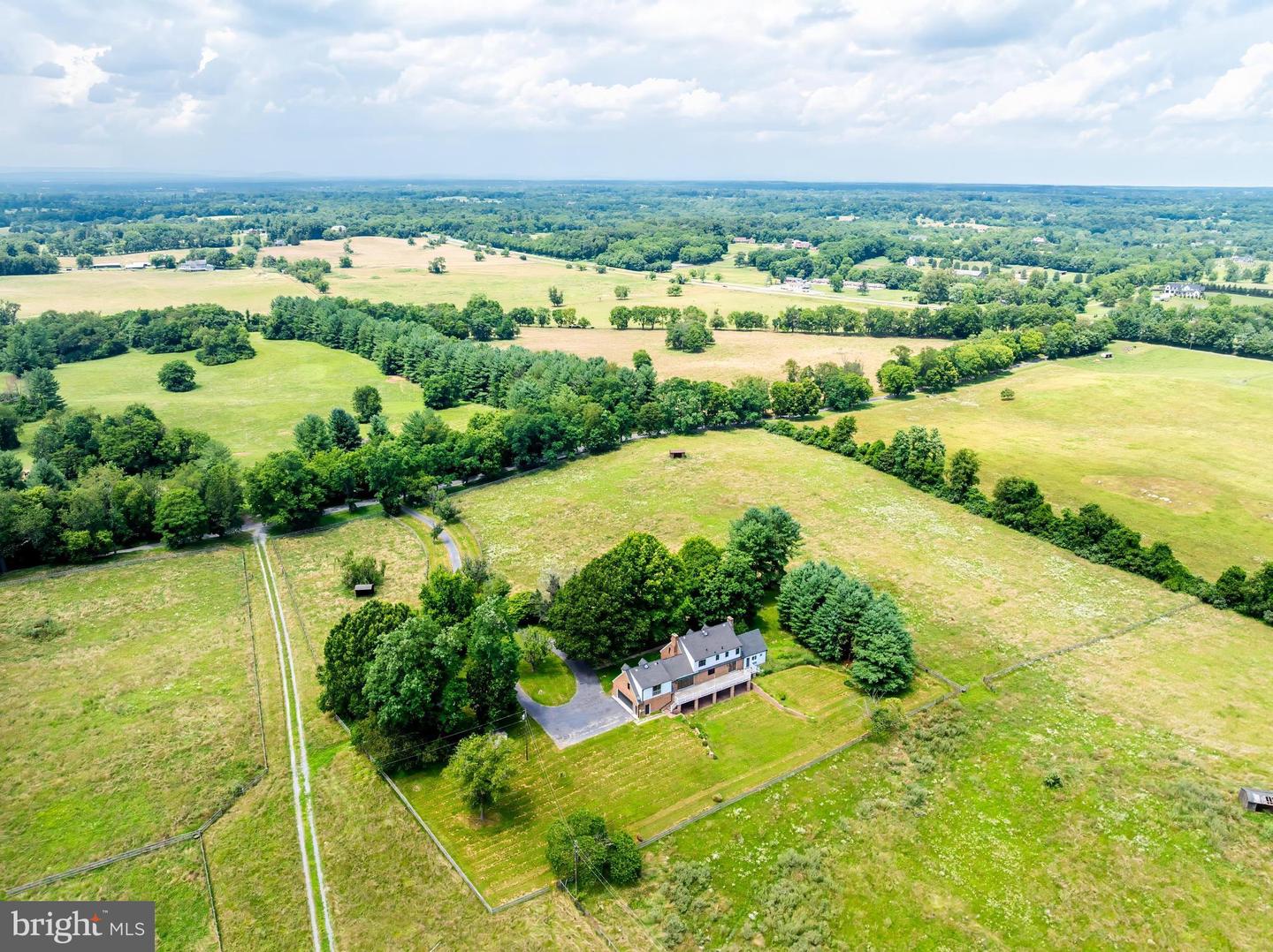 367 KENNEL RD, BOYCE, Virginia 22620, 5 Bedrooms Bedrooms, ,5 BathroomsBathrooms,Residential,For sale,367 KENNEL RD,VACL2003888 MLS # VACL2003888