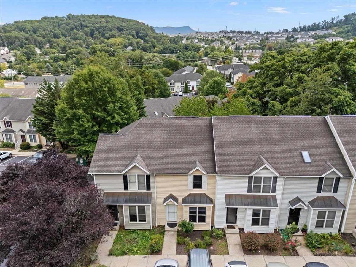 2403 AVALON WOODS DR, HARRISONBURG, Virginia 22801, 3 Bedrooms Bedrooms, ,3 BathroomsBathrooms,Residential,2403 AVALON WOODS DR,668295 MLS # 668295
