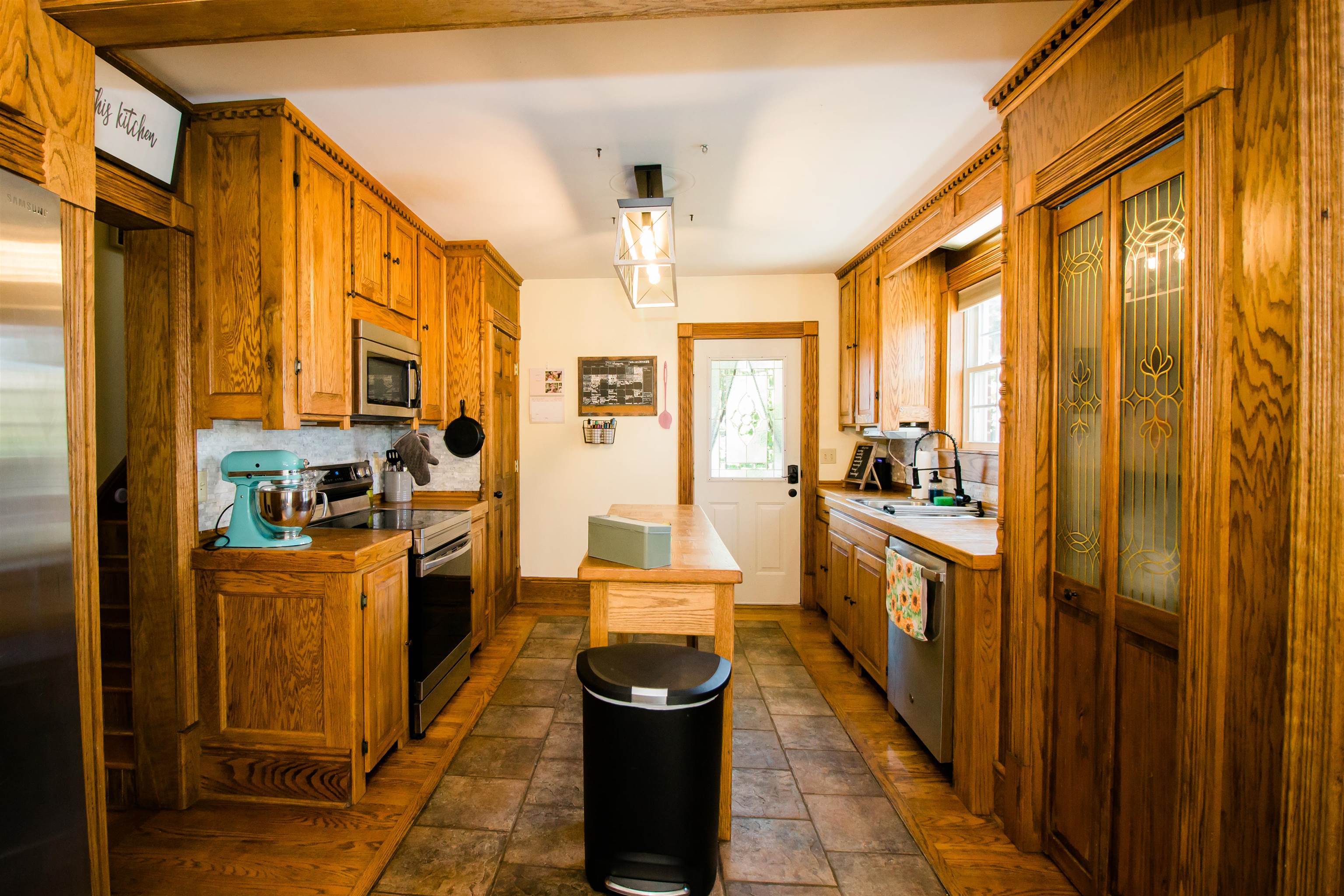 212 N STUART AVE, ELKTON, Virginia 22827, 3 Bedrooms Bedrooms, ,2 BathroomsBathrooms,Residential,212 N STUART AVE,668296 MLS # 668296