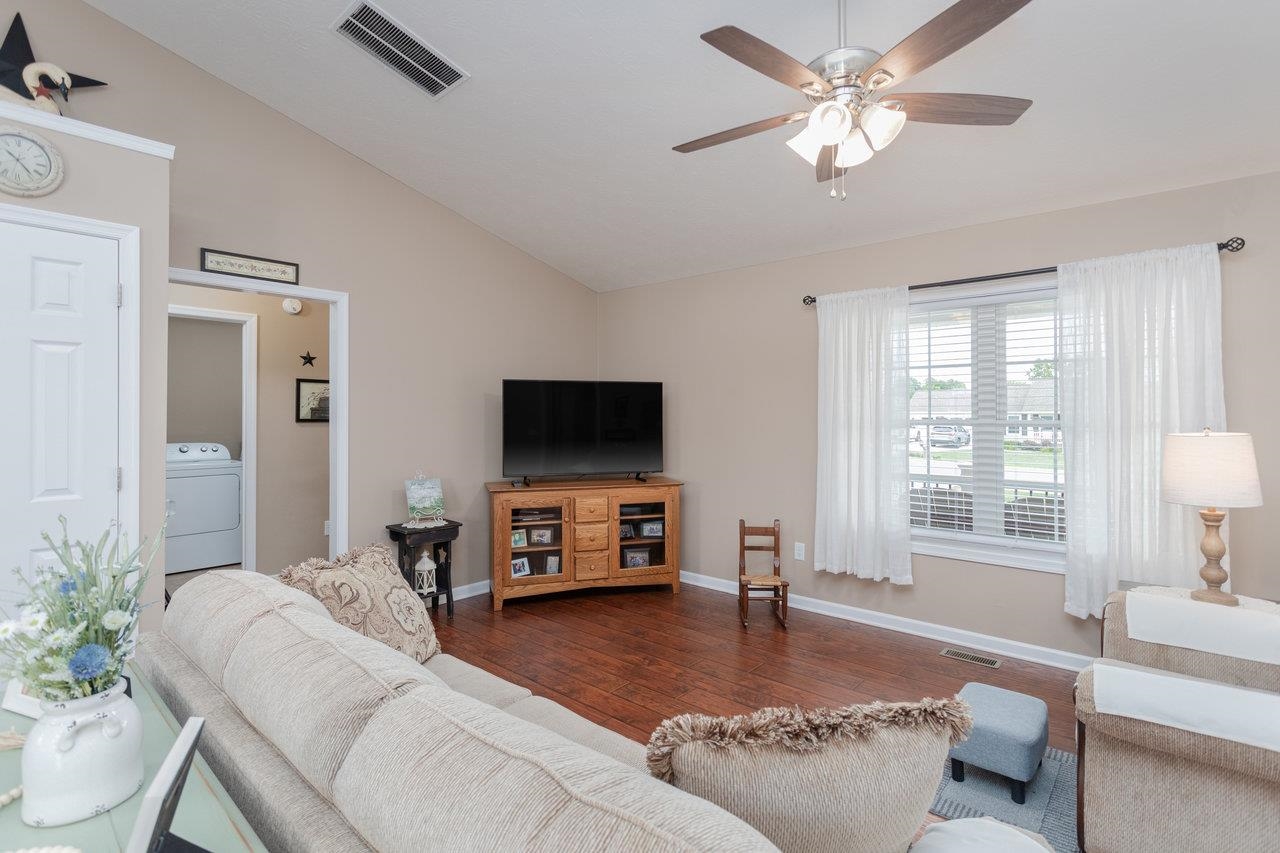 470 COYOTE RUN, BROADWAY, Virginia 22815, 3 Bedrooms Bedrooms, ,2 BathroomsBathrooms,Residential,470 COYOTE RUN,668299 MLS # 668299