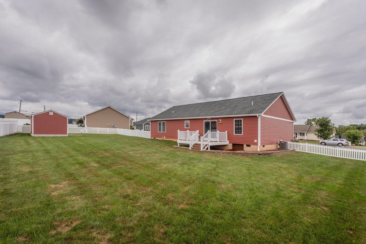 470 COYOTE RUN, BROADWAY, Virginia 22815, 3 Bedrooms Bedrooms, ,2 BathroomsBathrooms,Residential,470 COYOTE RUN,668299 MLS # 668299