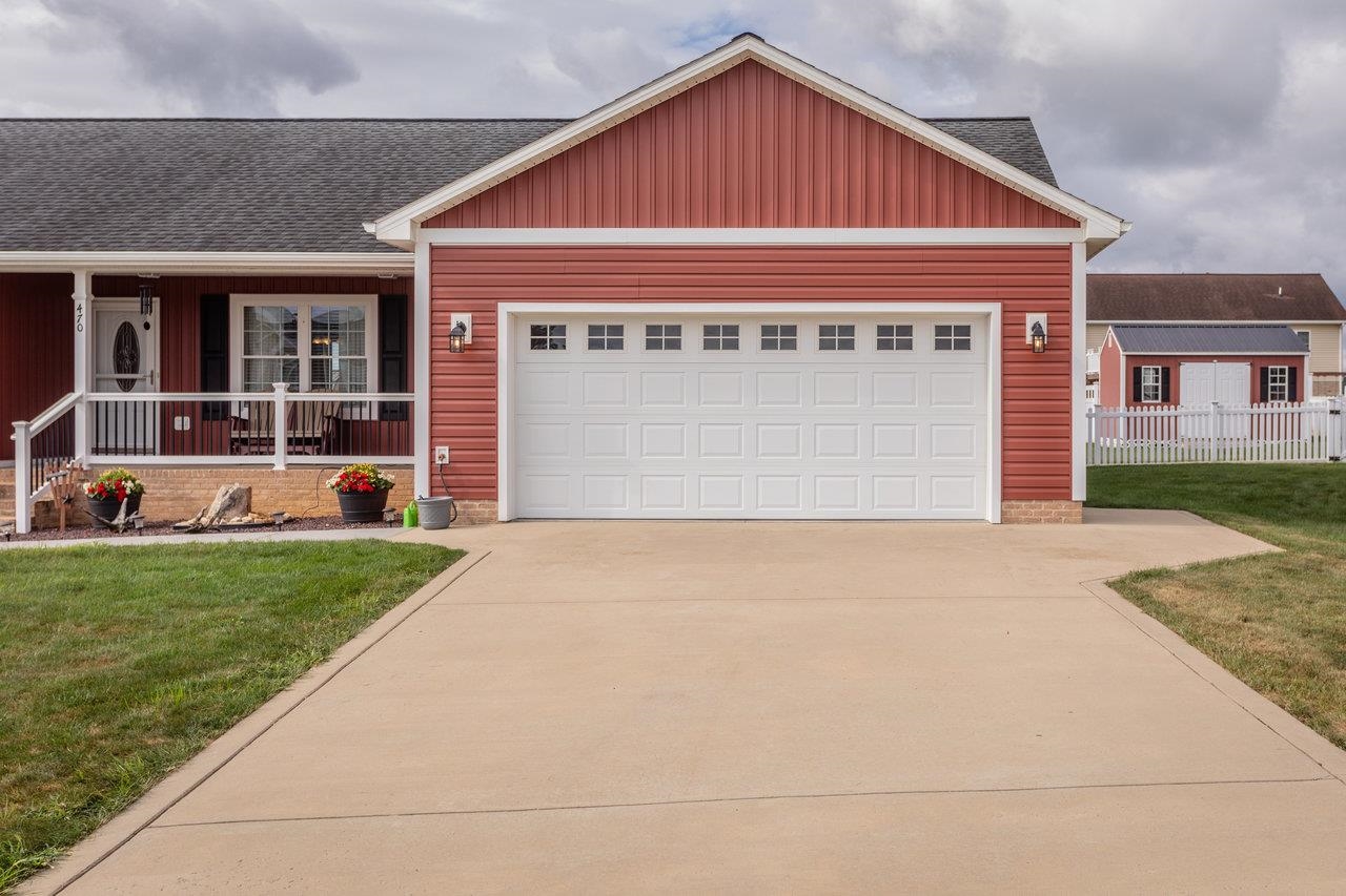 470 COYOTE RUN, BROADWAY, Virginia 22815, 3 Bedrooms Bedrooms, ,2 BathroomsBathrooms,Residential,470 COYOTE RUN,668299 MLS # 668299